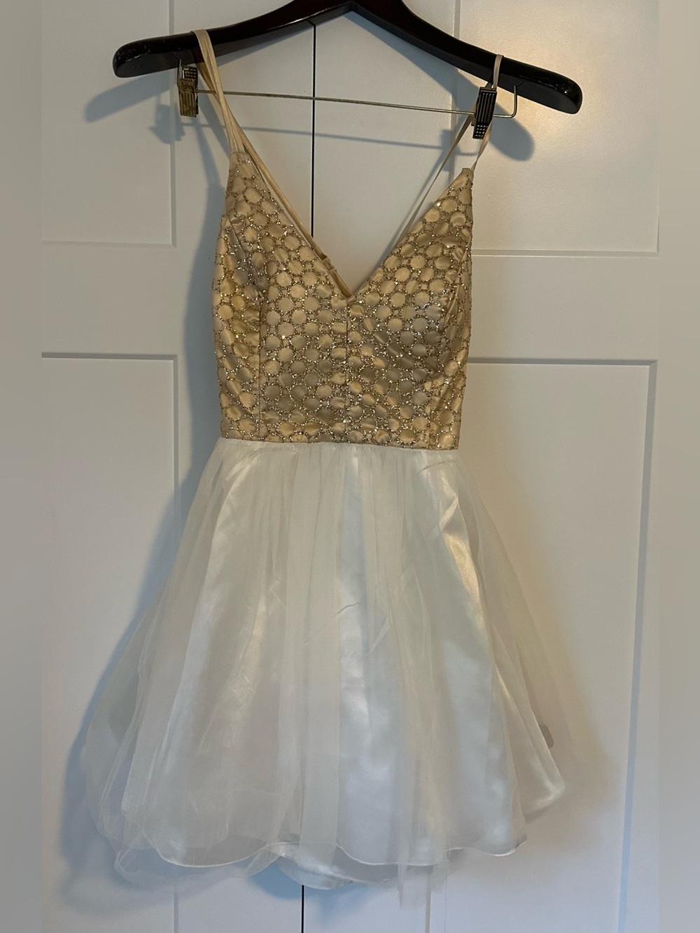 B Darlin Gold and Ivory Tulle Fit & Flair Party Formal Dress NWT‎